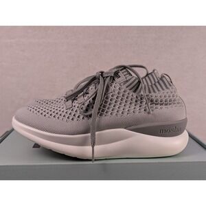 Moshn Vigor Silver Cloud Knit Sneakers Womens 6.5 Wide Grey Slip Resistant